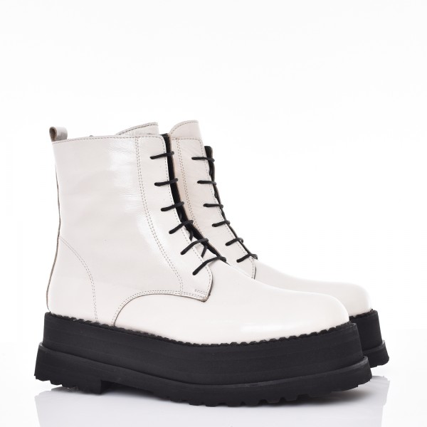FLATFORM ANKLE BOOT WITH LACES