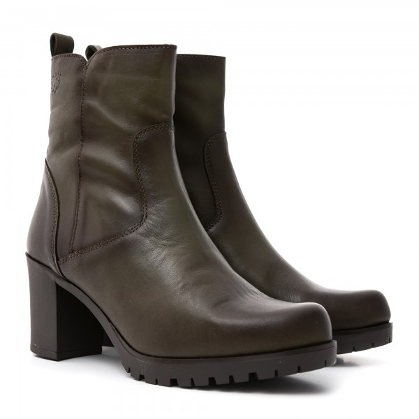 COMFORT HEELED ANKLE BOOT