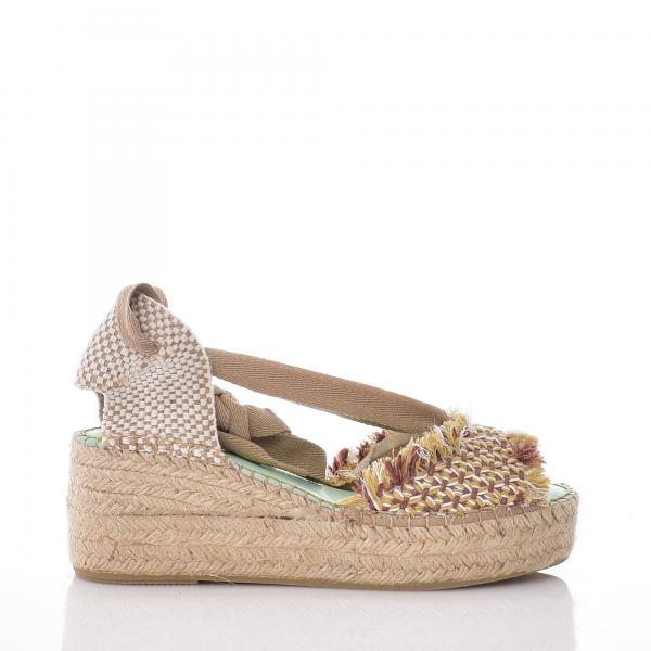 FLATFORM ESPADRILLE WITH LACE 